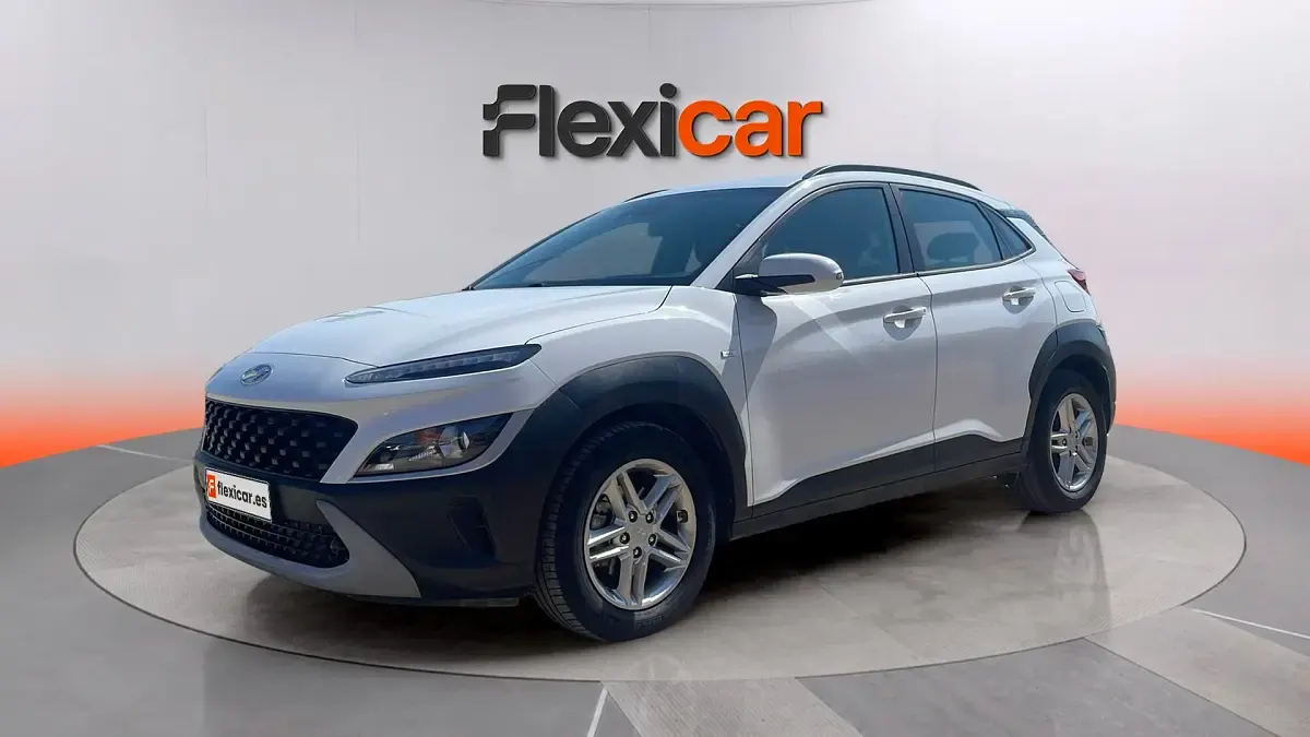 Usado Hyundai Kona 120 CV (88 kW) 2021 Blanco SUV