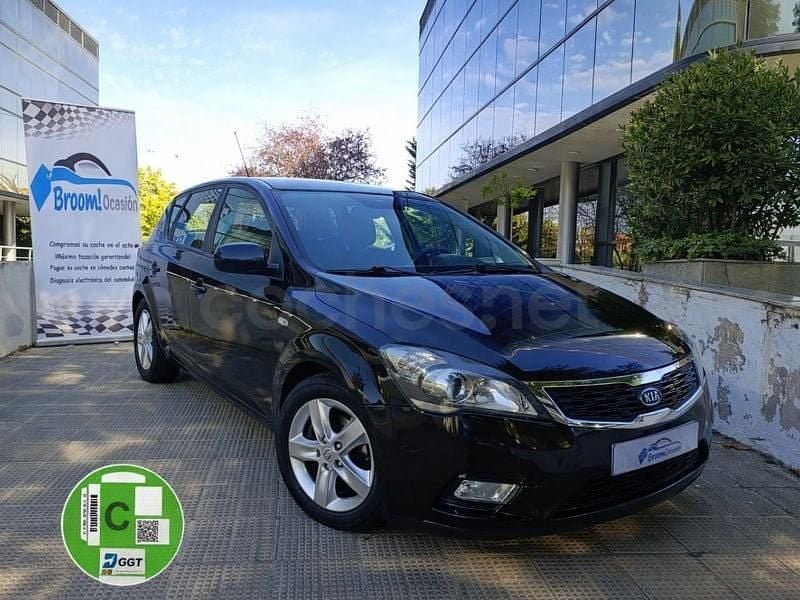 Używany Kia Ceed Active 126 KM (92 kW) 2010 Czarny Hatchback