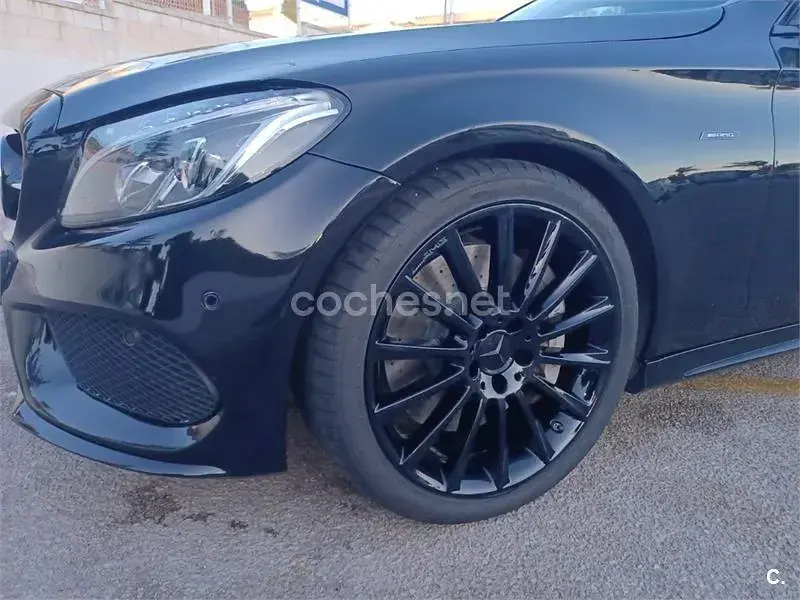 Usado Mercedes C43 AMG 367 CV (269 kW) 2019 Negro Familiar