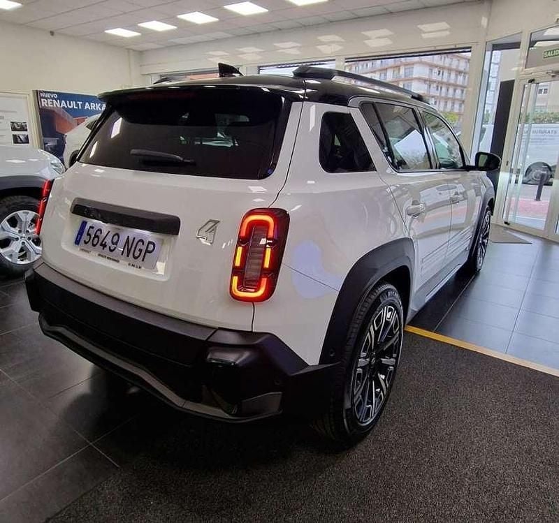 Usado Renault Megane E-Tech Iconic 110 kW (150 CV) 2025 Blanco SUV