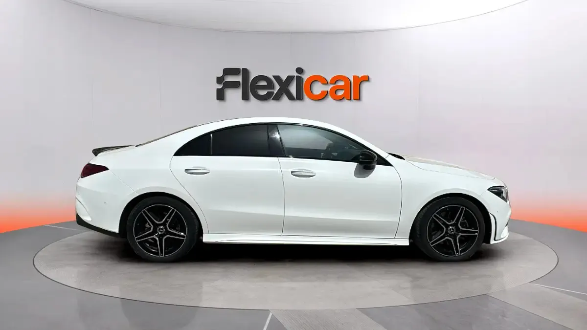 Usado Mercedes CLA200 163 CV (119 kW) 2023 Blanco Coupe