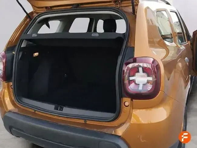 Usado Dacia Duster Comfort 115 CV (84 kW) 2019 Amarillo SUV