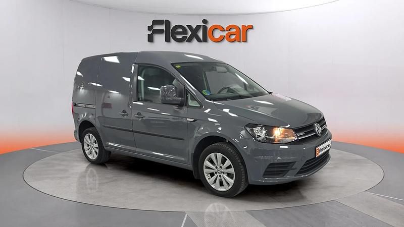 Usado VW Caddy Trendline 110 CV (80 kW) 2016 Gris Monovolumen