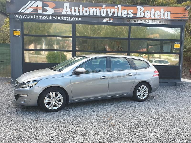 Gris / plata Usado 2016 Peugeot 308 Active Familiar | 7500 € (Un poco caro) - Imagen 1/4