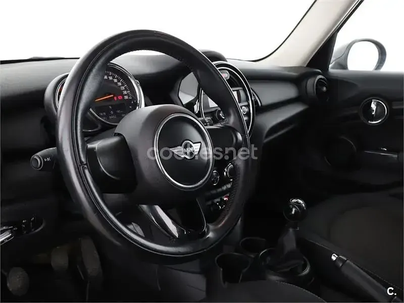 Usado Mini One D 95 CV (69 kW) 2018 Gris / plata Utilitario