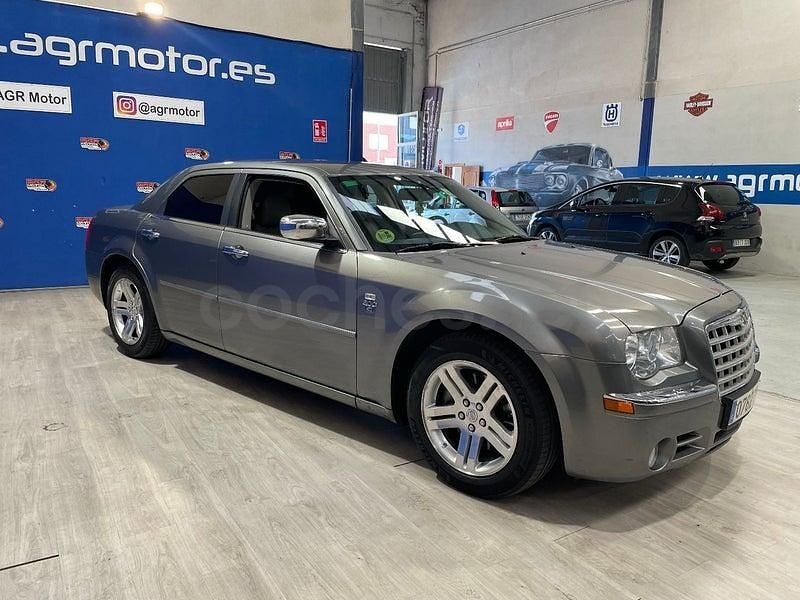 Usado Chrysler 300C 218 CV (160 kW) 2007 Gris / plata Berlina