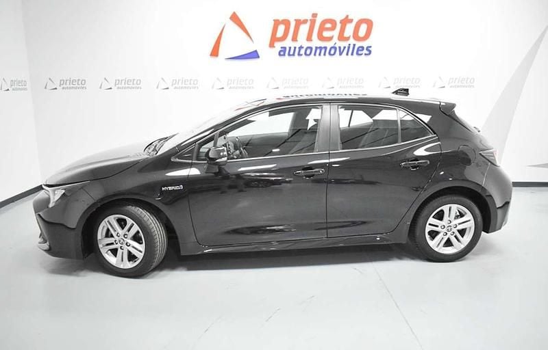 Usado Toyota Corolla Business Edition 122 CV (89 kW) 2022 Negro Utilitario