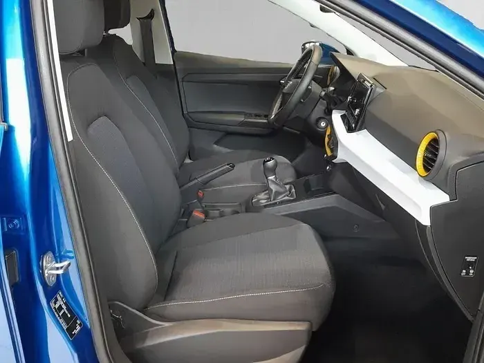 Usado Seat Ibiza FR 115 CV (84 kW) 2025 Azul Utilitario