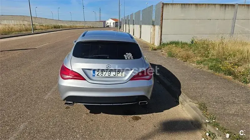 Usado Mercedes CLA200 Shooting Brake Urban 136 CV (100 kW) 2016 Gris / plata Familiar