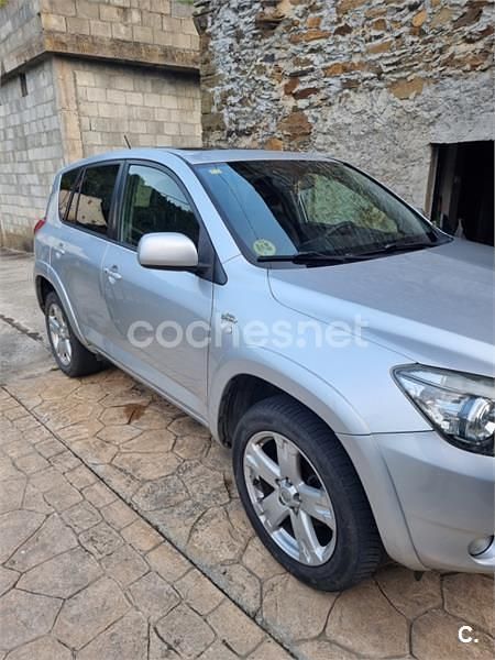 Usado Toyota RAV4 Premium 177 CV (130 kW) 2007 Gris / plata SUV