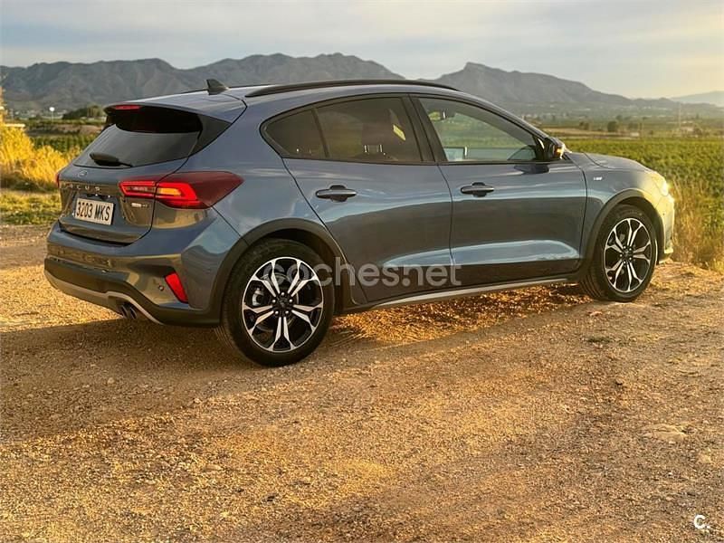 Usado Ford Focus Active 155 CV (114 kW) 2024 Azul Berlina