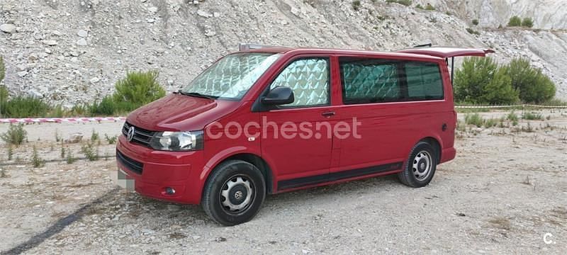 Rojo Usado 2013 VW Multivan Comfortline Monovolumen | 24.000 € (Precio justo) - Imagen 1/4