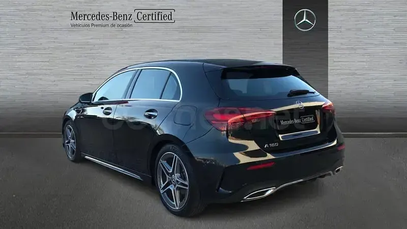 Usado Mercedes A180 136 CV (100 kW) 2025 Negro Berlina