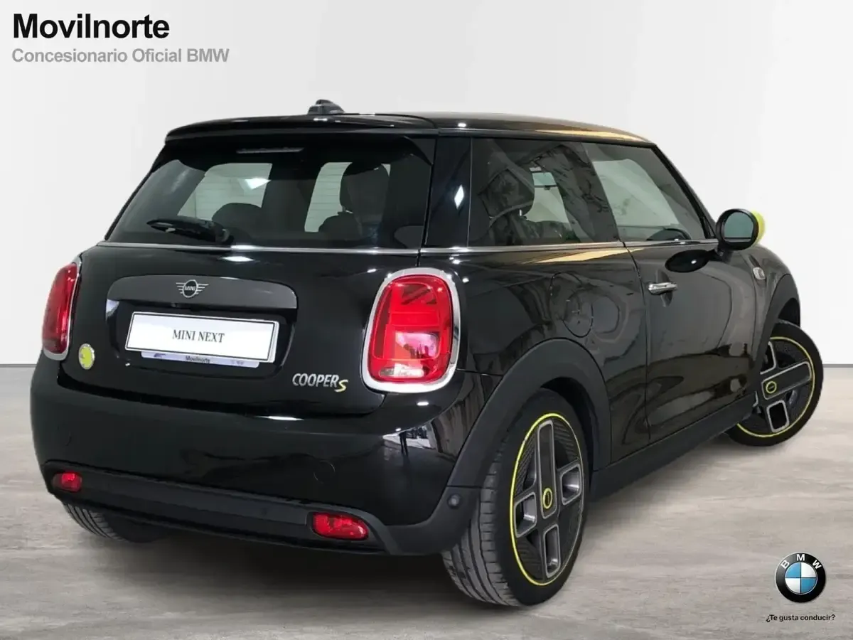 Usado Mini Cooper SE 135 kW (184 CV) 2021 Negro Utilitario
