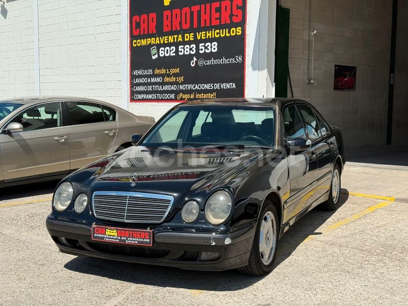 Negro Usado 2000 Mercedes E320 Elegance Berlina | 2150 € - Imagen 1/4