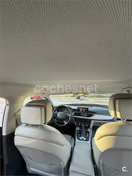 Käytetty Audi A6 Advanced 190 HP (139 kW) 2015 Sininen Sedan