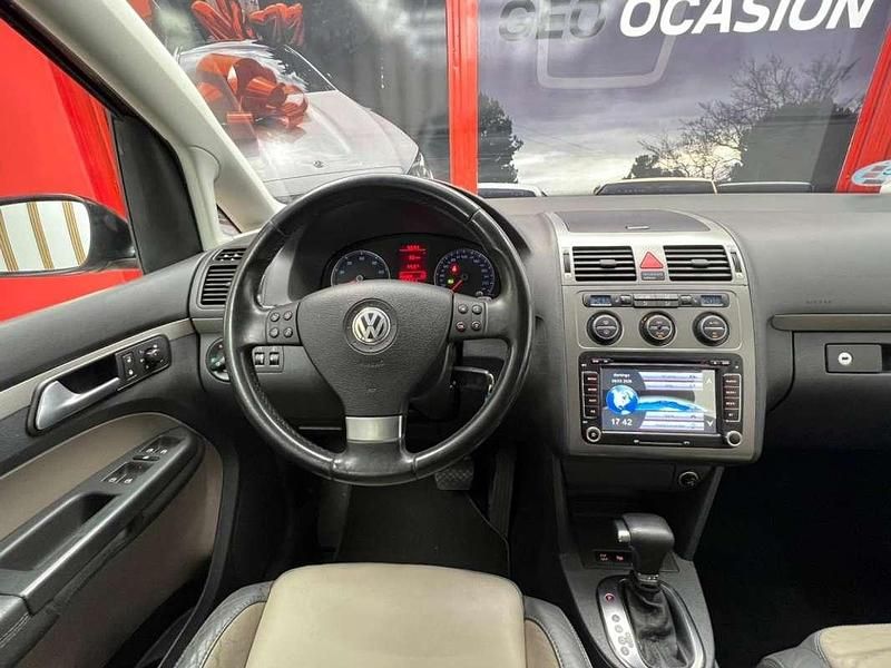 Usado VW Touran 140 CV (102 kW) 2008 Negro Monovolumen