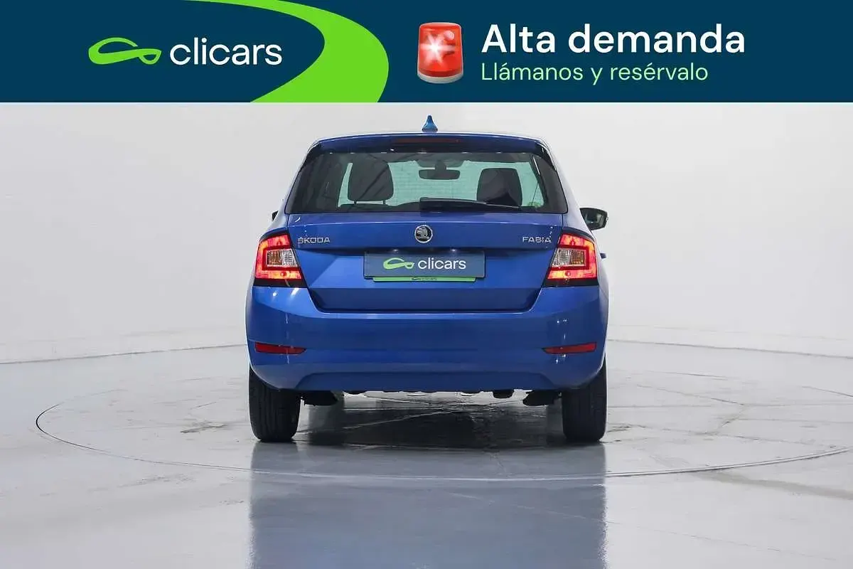 Usado Skoda Fabia Ambition 95 CV (69 kW) 2019 Azul Utilitario