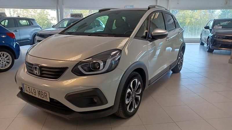 Blanco Usado 2022 Honda Jazz Utilitario | 21.400 € (Un poco caro) - Imagen 1/4