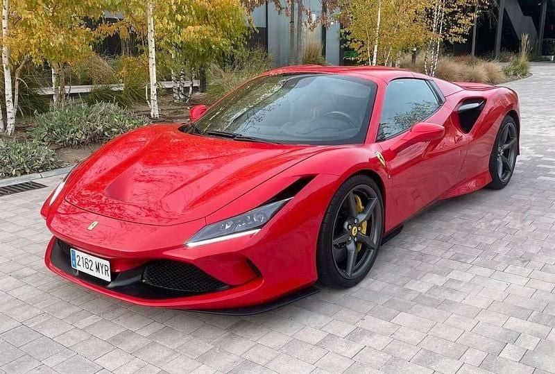 Rojo Usado 2021 Ferrari F8 Descapotable | 339.990 € - Imagen 1/4