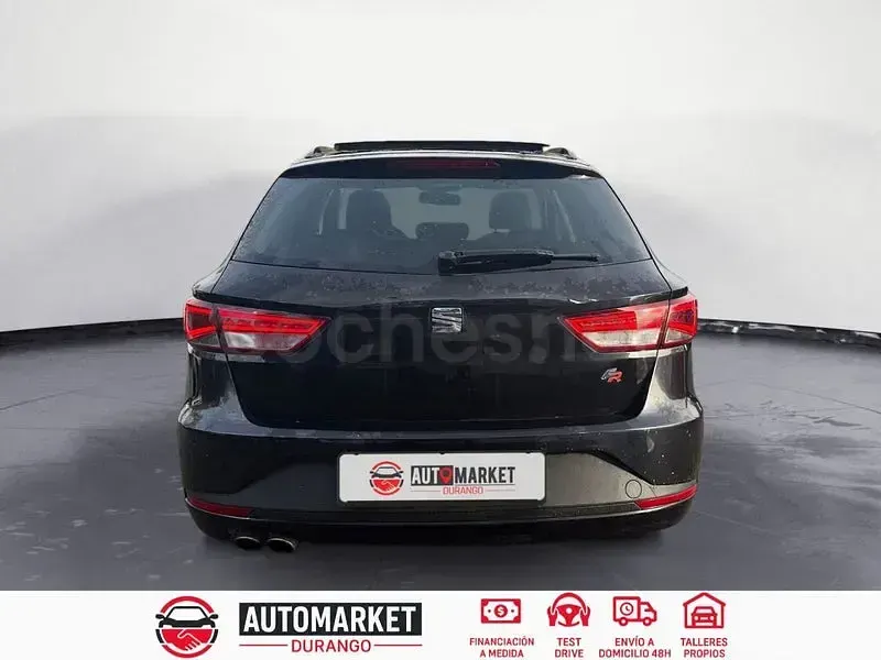 Usado Seat Leon FR 184 CV (135 kW) 2014 Negro Familiar