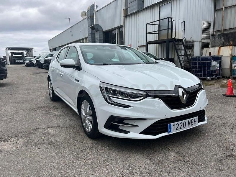 Usado Renault Mégane IV Equilibre 140 CV (102 kW) 2022 Blanco Berlina