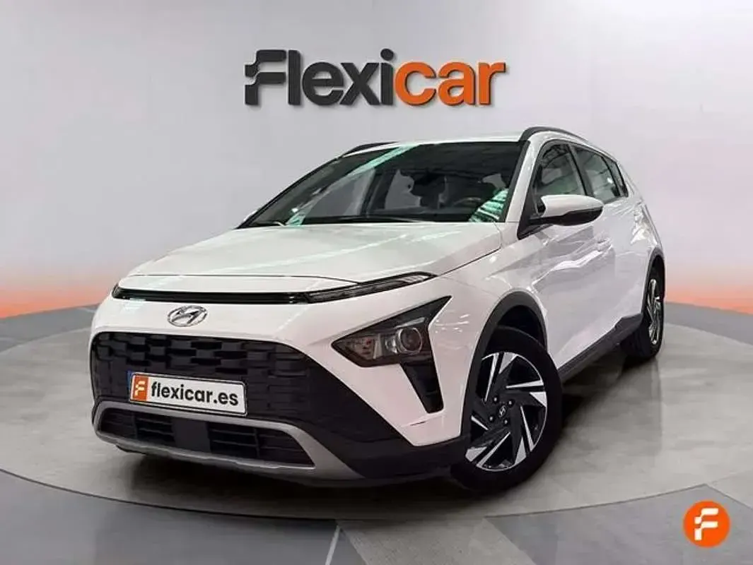 Usado Hyundai Bayon 84 CV (61 kW) 2022 Blanco SUV