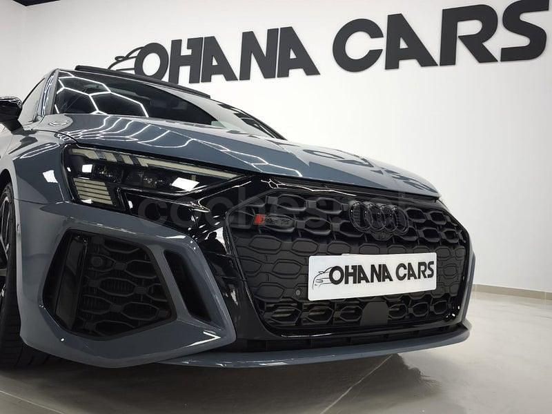Usado Audi RS3 400 CV (294 kW) 2023 Gris / plata Berlina