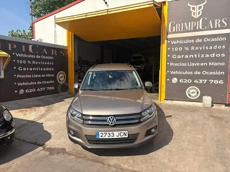Usado VW Tiguan 110 CV (80 kW) 2015 Gris / plata SUV