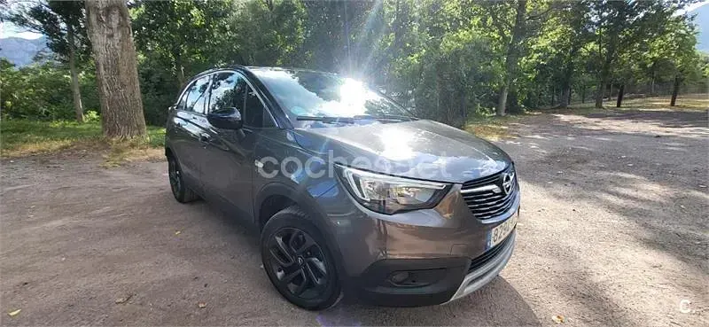 Usado Opel Crossland X 110 CV (80 kW) 2019 Negro SUV