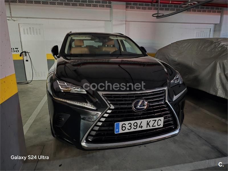 Negro Usado 2019 Lexus NX300h Luxury Line SUV | 39.000 € (Caro) - Imagen 1/4