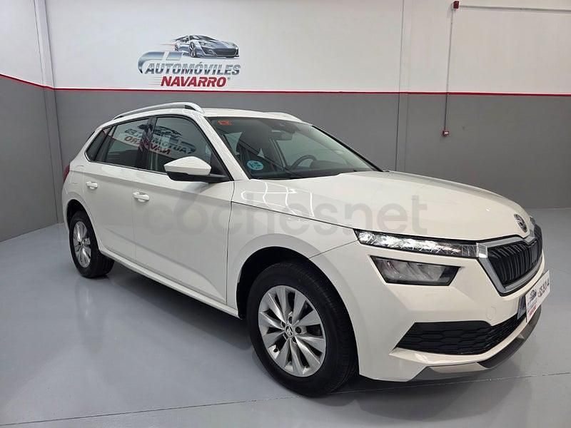 Usado Skoda Kamiq Ambition 110 CV (80 kW) 2021 Blanco SUV