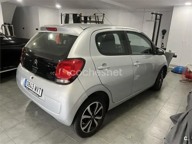 Usado Citroën C1 Feel 69 CV (50 kW) 2015 Gris / plata Utilitario