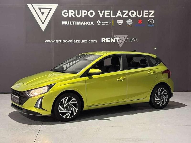 Usado Hyundai i20 84 CV (61 kW) 2023 Verde Utilitario