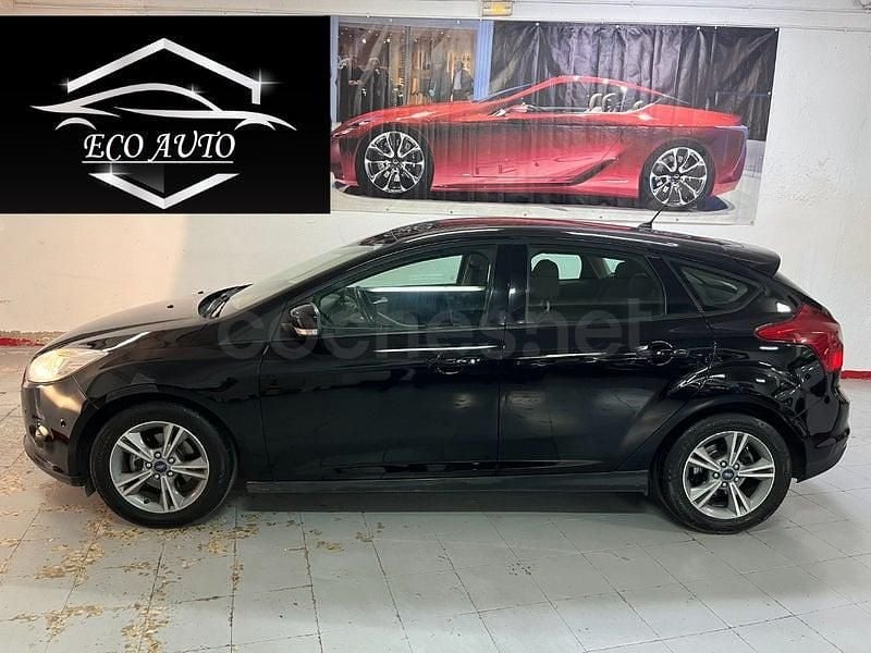Usado Ford Focus Sport 115 CV (84 kW) 2015 Negro Berlina