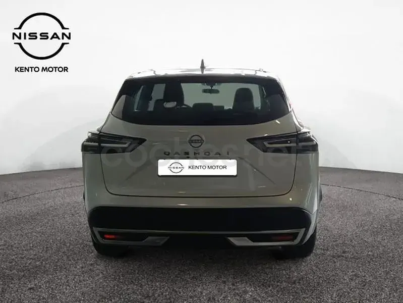 Usado Nissan Qashqai Acenta 158 CV (116 kW) 2026 Blanco SUV