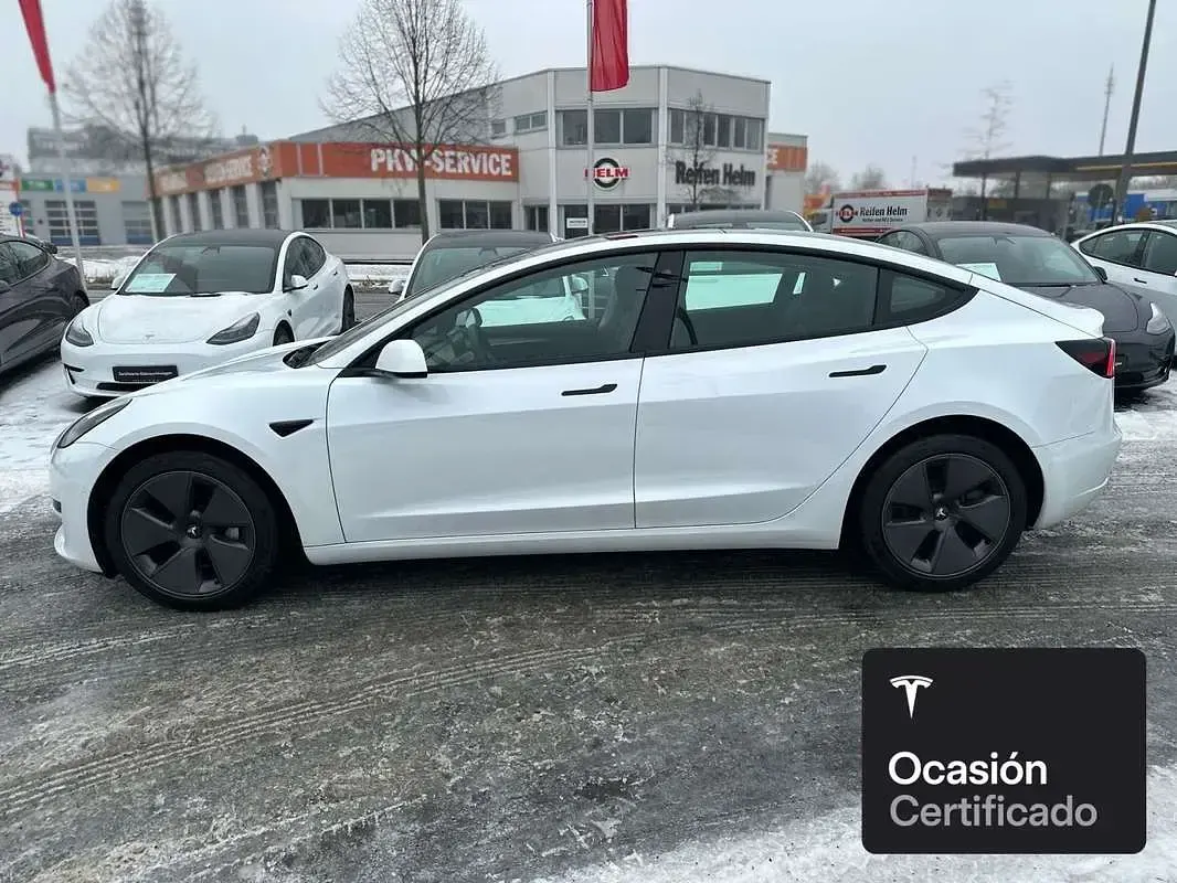 Usado Tesla Model 3 RWD 161 kW (220 CV) 2021 Blanco Berlina