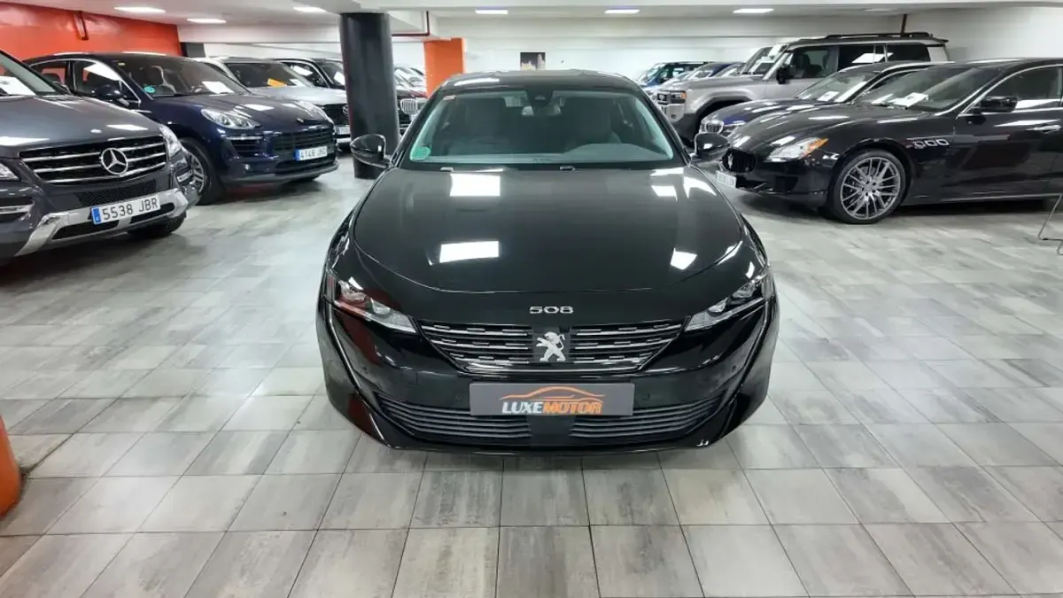 Usado Peugeot 508 Allure 131 CV (96 kW) 2021 Negro Berlina