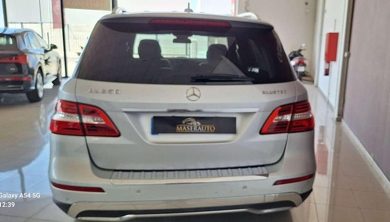 Usado Mercedes ML250 Edition 1 204 CV (150 kW) 2013 Gris SUV