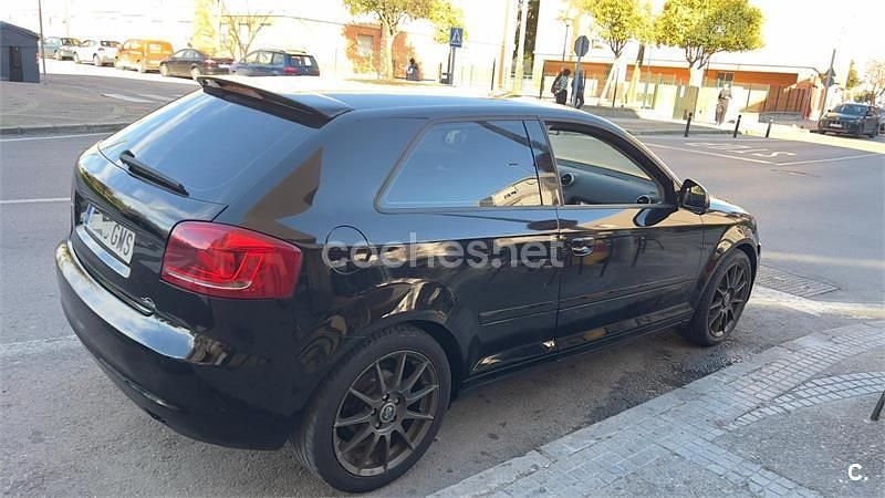 Usado Audi A3 Ambition 105 CV (77 kW) 2009 Negro Utilitario