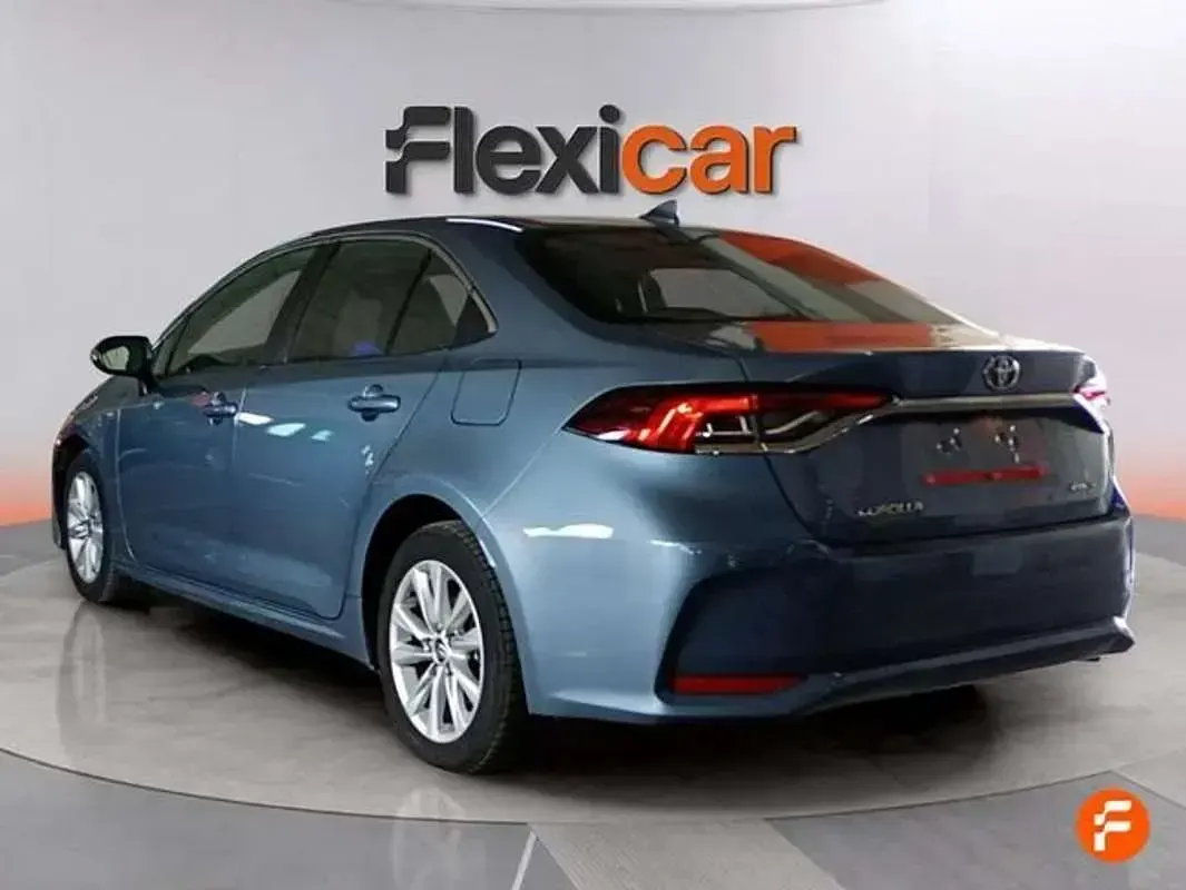 Usado Toyota Corolla Business Edition 140 CV (102 kW) 2024 Gris Utilitario