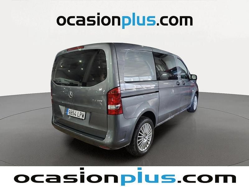 Usado Mercedes Vito 136 CV (100 kW) 2021 Gris Van