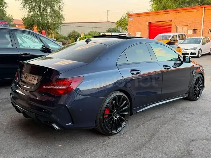 Usado Mercedes CLA45 AMG 381 CV (280 kW) 2018 Azul Coupe
