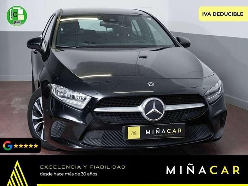Negro Usado 2020 Mercedes A180 Utilitario | 20.240 € (Buen precio) - Imagen 1/4