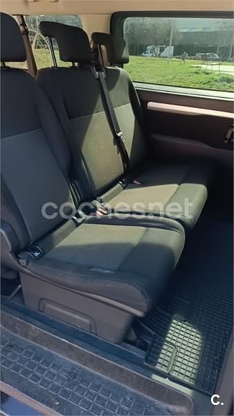 Usado Peugeot Traveller Business-Line 120 CV (88 kW) 2020 Negro Monovolumen