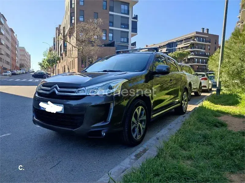 Usado Citroën C4 Aircross Exclusive 114 CV (83 kW) 2014 Marrón SUV