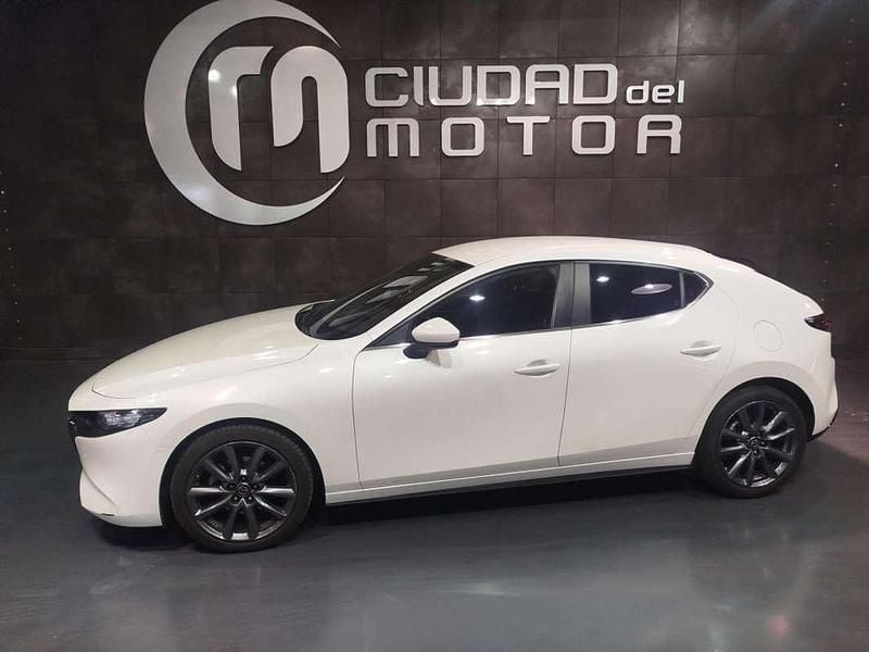 Usado Mazda 3 122 CV (89 kW) 2021 Blanco Utilitario