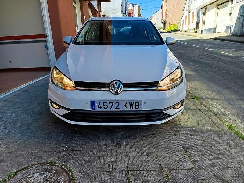 Usado VW Golf VII 115 CV (84 kW) 2019 Blanco Berlina