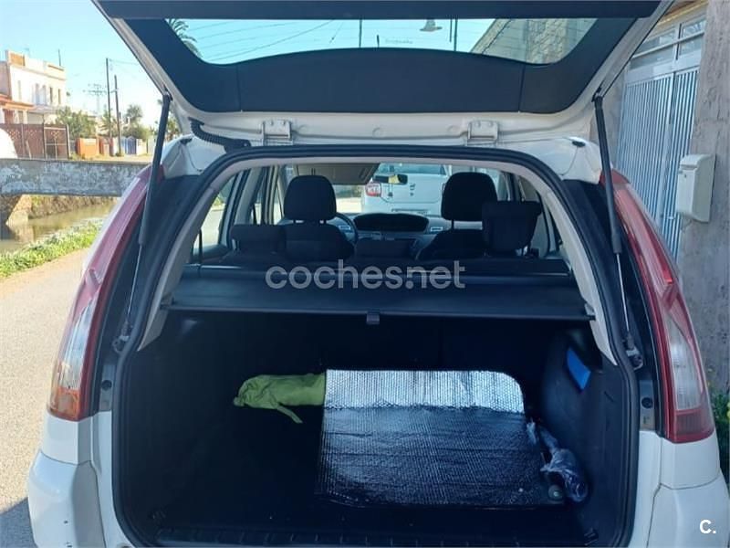 Usado Citroën C4 Picasso 120 CV (88 kW) 2011 Blanco Monovolumen