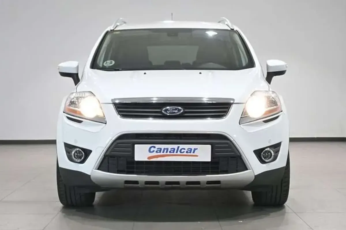 Usado Ford Kuga Trend 140 CV (102 kW) 2011 Blanco SUV